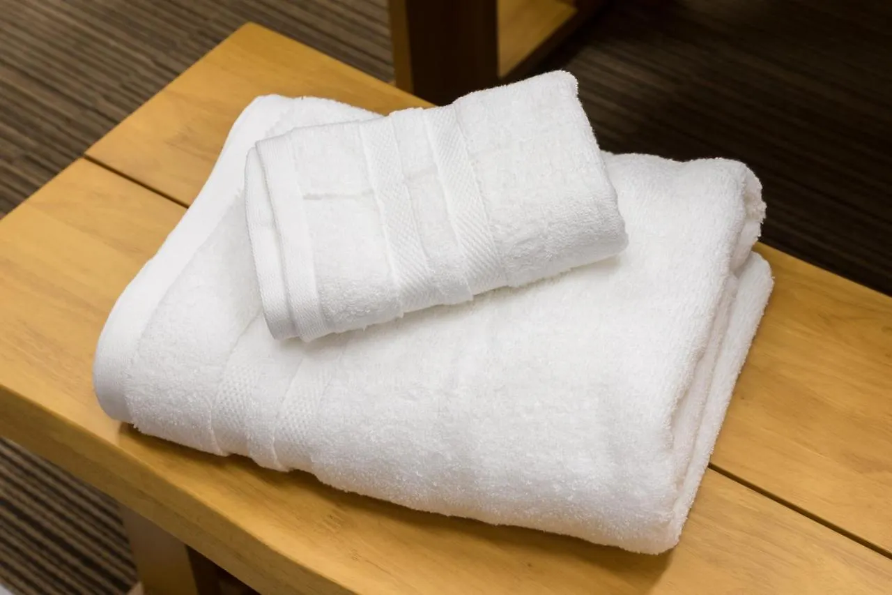 Doma Fukushima 大阪梅田1分/難波9分/関西空港直通 Hotel Osaka