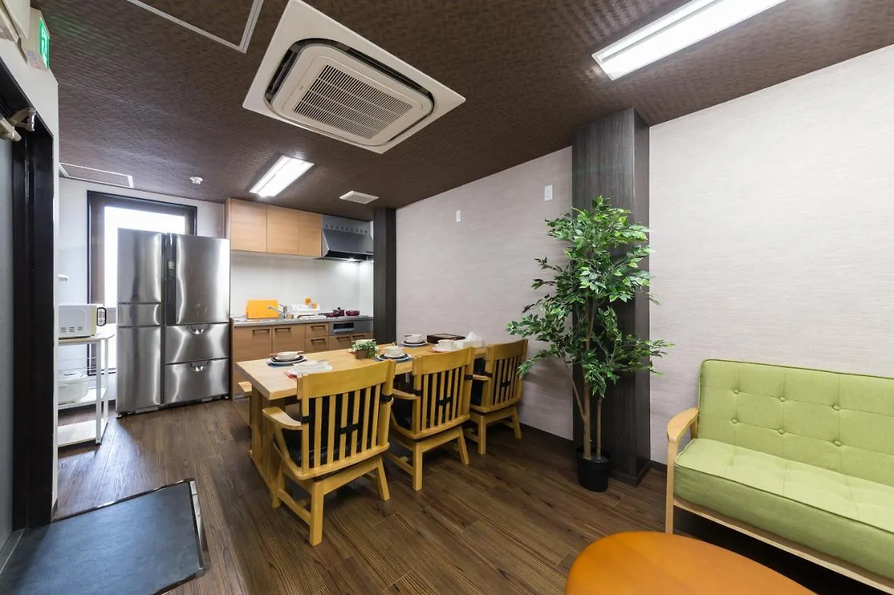 Doma Fukushima 大阪梅田1分/難波9分/関西空港直通 Hotel 0*, Osaka Japan