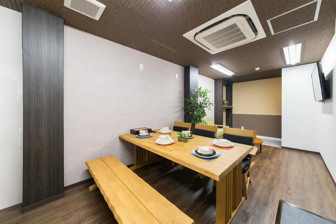 Doma Fukushima 大阪梅田1分/難波9分/関西空港直通 Hotel Osaka