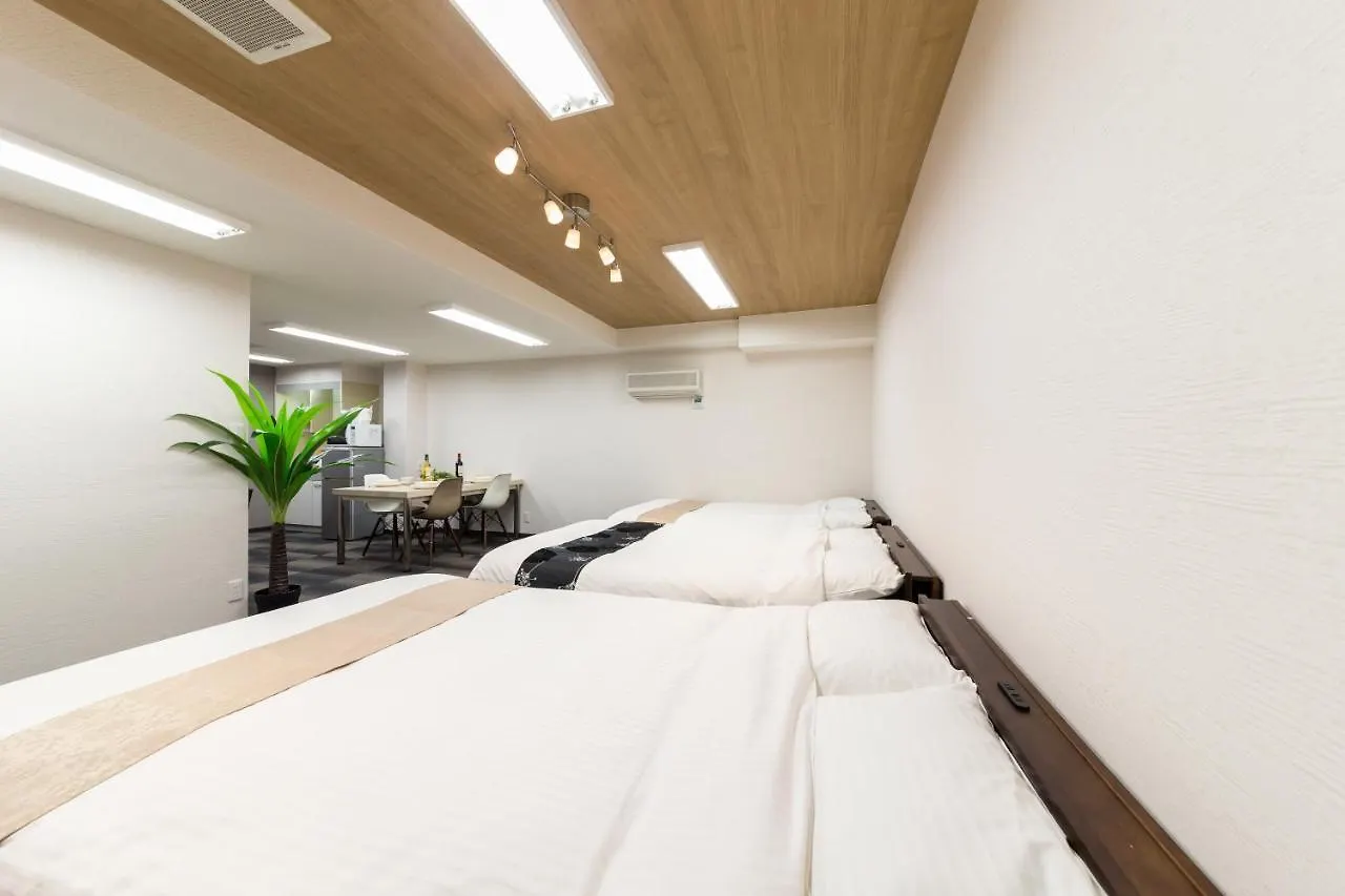 Doma Fukushima 大阪梅田1分/難波9分/関西空港直通 Hotel 0*, Osaka